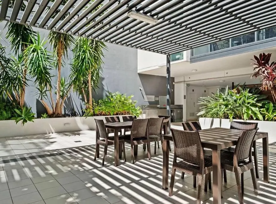 Luxury City Center King Bed Apartment And Study Brisbane Avustralya